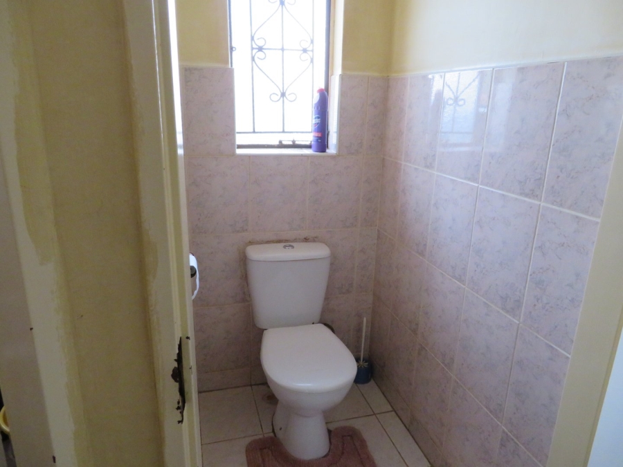  Bedroom Property for Sale in Delareyville North West